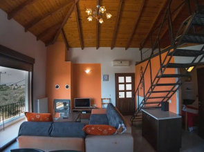 Foula House in Magnisia