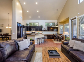 Casa Solara 4 Bedroom Home by RedAwning
