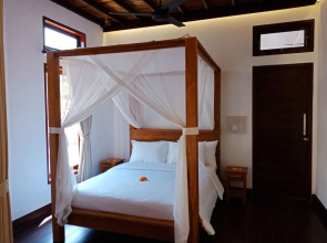 Samari Hill Villas