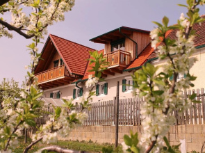 Obst- und Gästehof Brandl