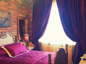 Crown House Suites