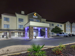Comfort Inn & Suites Montgomery East Carmichael Rd