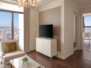 Melia Vinpearl Danang Riverfront