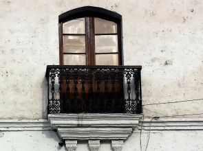 Hostal Lluvia de Oro