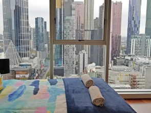 2303/68 Latrobe - Stunning 2 Bedrooms 2 Bathrooms - Amazing Sky Views