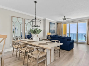 Emerald Isle Resort 1409 Beachfront Access + Chairs Incl Pool, Ocean Views