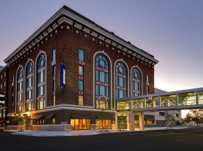 Hilton Garden Inn Kalamazoo