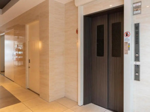 Universal Bay Condominium