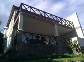 Brenton On Rocks Luxury Guest House