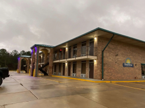 Days Inn by Wyndham Forest