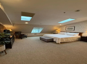 Penn's View Hotel