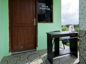 Bagus Inn by OYO Rooms
