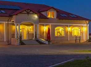 Dworek Różany Hotel & Restauracja