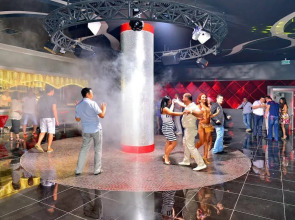 Azura Park Residence