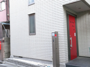 Kami-nakazato Guest House. 2min to Kami-Nakazato Sta. 10min to AKIHABARA Sta!