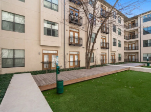 Plano Comfy 2BD 1 5BA Apartment