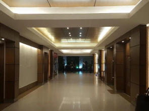 Grand Astoria Hotel