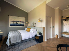 Отель Premier Inn Dubai Dragon Mart