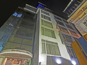 Townhouse OAK Dee Empresa