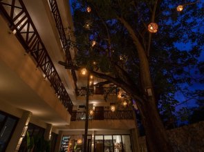 Ciyé Hotel