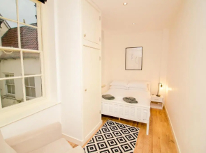 Unique Warehouse Style Flat - Amazing Location