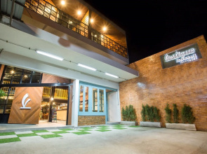 Koenji Guest House & Bar Chiang Mai