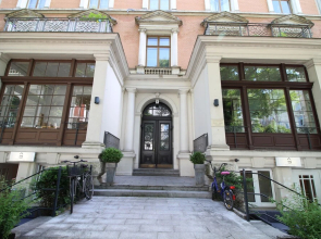 City Alsterlake Apartment