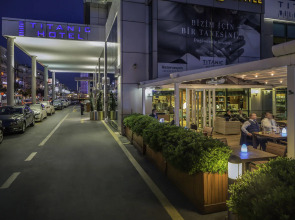 Titanic Port Bakirkoy