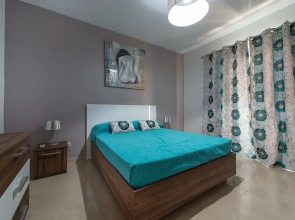 Luxury Apartment near Sea