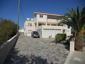 Ouloupia Apartments