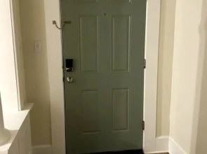 Downtown 1BR Stay Walk to Cafes Parks