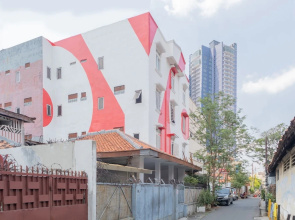 Pasar Baru Inn by OYO Rooms