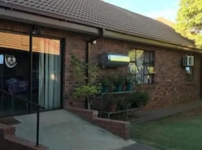 Cura Lodge