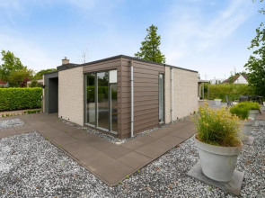 Populier 5 Modern bungalow - for the use of the sauna, additional costs are applicable - near the beach - not for companies