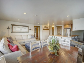 Coopers Collection 35 - Resort Plaza 5061