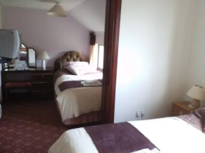 The Hollies Farm Bed and Breakfast