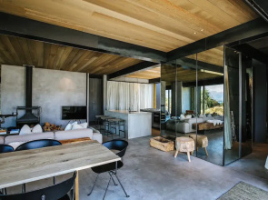 Te Pakeke - Couples Retreat - Lake Views
