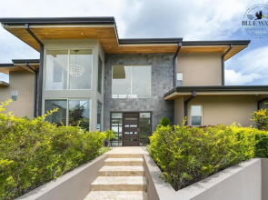 Miramar 28 - A Brand new Modern 4 BR Ocean View home at Mar Vista