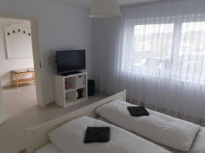 Schöne Wohnung über Wissen