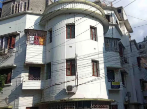 Lovely 4 bedroom condo