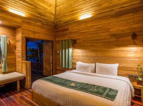 Koh Jum Ocean Beach Resort