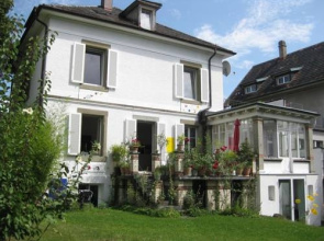 Artistshousebern
