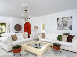 Villa Sabah with sea views