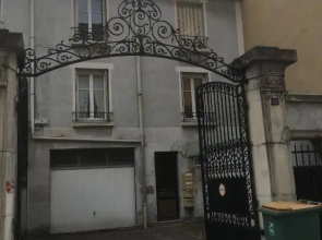 Le Campus Victoria I - Train Station & Isabey St - 70m2