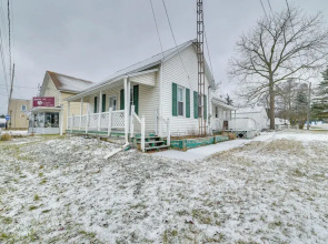 Historic Houghton Lake Getaway Near Shoreline