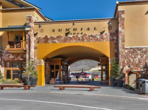 Sundial Lodge Superior 1 Bedroom by Canyons Village Rentals