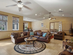 Touch of Class Stunning 5 Bdr!