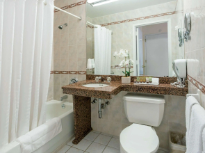 Chelsea Savoy Hotel