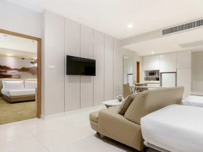 Отель Grande Centre Point Ploenchit