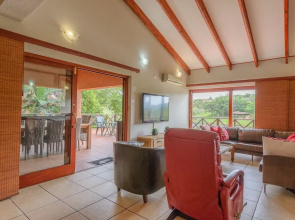San Lameer Villa Rentals 10431